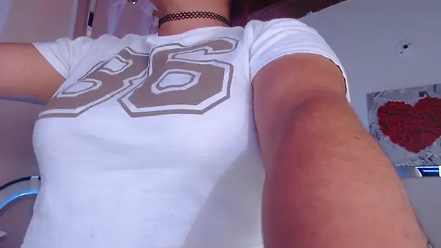 Amara Red online show from July 2026 11:27:02 AM