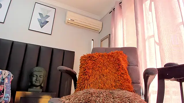 Snapshot of sexual_diamond chatting on December 2024 02:17:02 PM sexual diamond online show from December 2024 02:17:02 PM