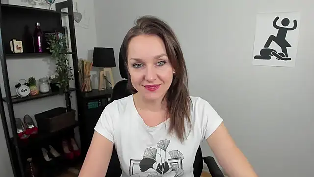 AliciaDesire online show from December 2024 02:49:02 PM