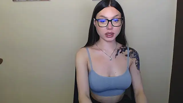 Snapshot of Cutesweetheart chatting on February 2025 12:44:01 PM Cutesweetheart online show from February 2025 12:44:01 PM