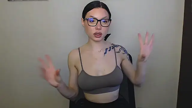 Snapshot of Cutesweetheart chatting on March 2025 08:26:02 AM Cutesweetheart online show from March 2025 08:26:02 AM