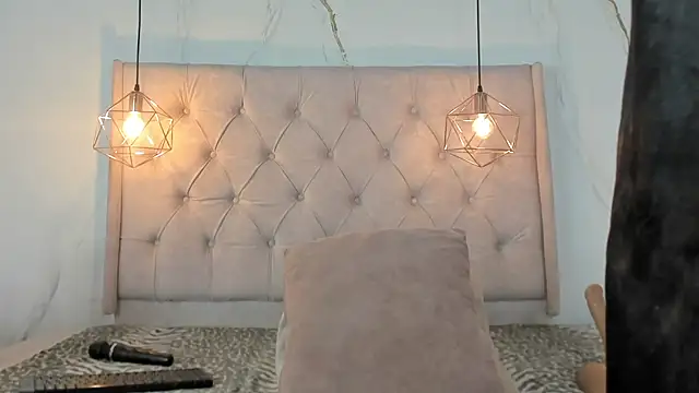 zamira 44 online show from March 2026 02:22:01 PM