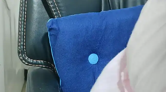 Snapshot of Anjali_cute-Pondati chatting on February 2025 12:13:02 PM Anjali cute-Pondati online show from February 2025 12:13:02 PM