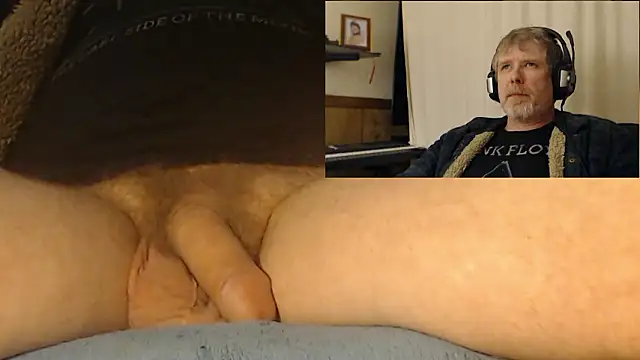 Snapshot of BrisonChase chatting on December 2024 01:35:02 PM BrisonChase online show from December 2024 01:35:02 PM