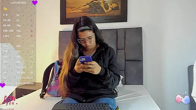 Vahiolet smith online show from January 2026 03:55:01 AM