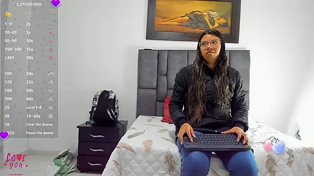 Vahiolet smith online show from February 2026 03:01:01 AM