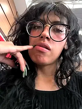 Snapshot of Fun_Everywhere chatting on December 2024 06:31:02 PM Fun Everywhere online show from December 2024 06:31:02 PM