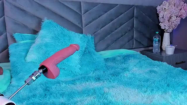 Snapshot of Ary_thompson__ chatting on December 2024 09:30:02 PM Ary thompson online show from December 2024 09:30:02 PM