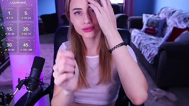 Snapshot of Naughty-Kitty1 chatting on January 2025 06:12:02 PM Naughty-Kitty1 online show from January 2025 06:12:02 PM