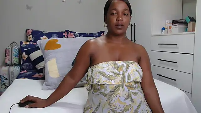 Snapshot of Amberbela chatting on May 2026 11:27:01 AM Amberbela online show from May 2026 11:27:01 AM