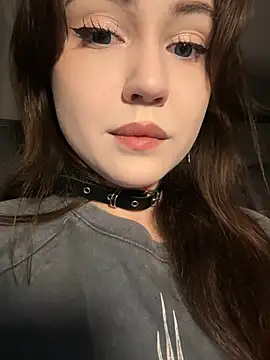 Snapshot of Peachy_Dream chatting on January 2025 10:24:01 PM Peachy Dream online show from January 2025 10:24:01 PM