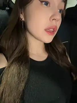 Snapshot of Peachy_Dream chatting on February 2025 11:26:01 PM Peachy Dream online show from February 2025 11:26:01 PM