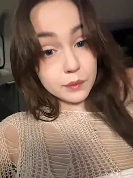 Snapshot of Peachy_Dream chatting on March 2025 09:25:02 PM Peachy Dream online show from March 2025 09:25:02 PM