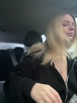 Love Bri online show from December 2025 10:21:02 AM