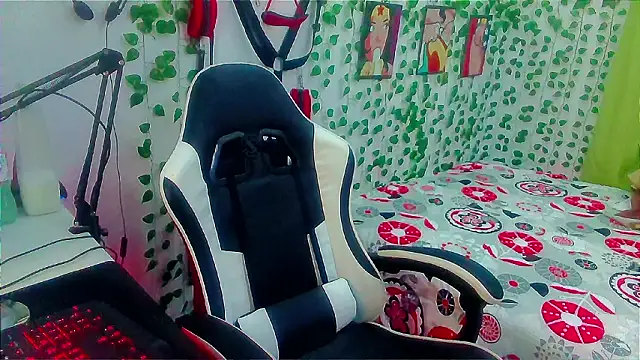 Snapshot of Andy_gray chatting on February 2026 10:42:02 AM Andy gray online show from February 2026 10:42:02 AM