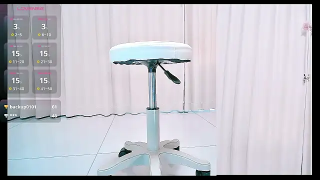 Aster Hoa online show from November 2025 03:53:02 AM