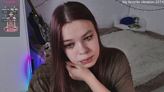 Snapshot of ValBae chatting on December 2024 03:46:02 PM ValBae online show from December 2024 03:46:02 PM