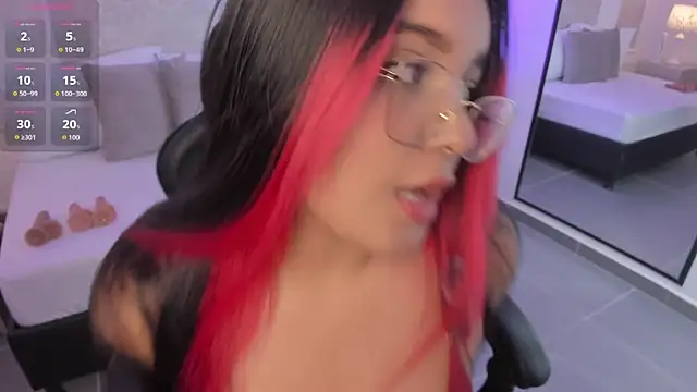 victoria18x online show from November 2025 07:46:01 PM