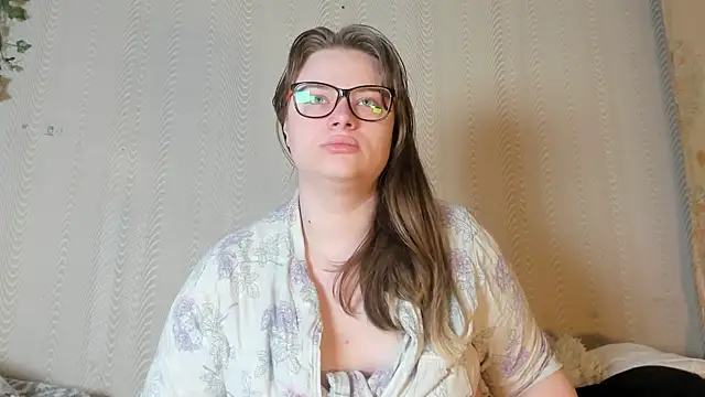 Snapshot of Seductive_She_Wolf chatting on May 2026 04:12:01 PM Seductive She Wolf online show from May 2026 04:12:01 PM
