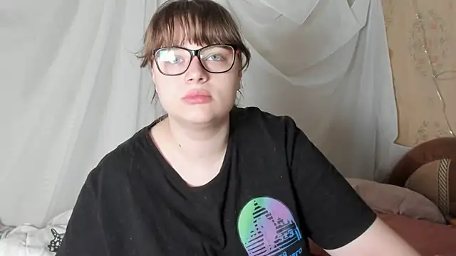 Snapshot of Seductive_She_Wolf chatting on May 2026 05:34:02 PM Seductive She Wolf online show from May 2026 05:34:02 PM