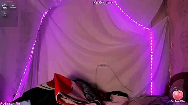 Snapshot of Seductive_She_Wolf chatting on May 2026 02:59:01 PM Seductive She Wolf online show from May 2026 02:59:01 PM