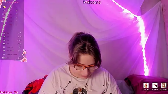 Snapshot of Seductive_She_Wolf chatting on June 2026 06:30:01 PM Seductive She Wolf online show from June 2026 06:30:01 PM