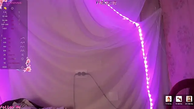 Snapshot of Seductive_She_Wolf chatting on June 2026 05:05:02 AM Seductive She Wolf online show from June 2026 05:05:02 AM