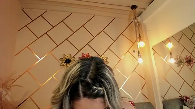 marianeporter   online show from March 2026 05:01:02 AM