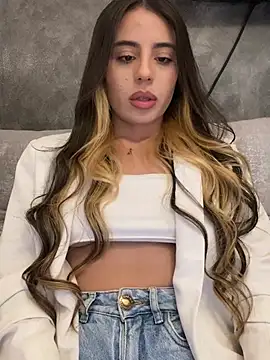 AbyThompson online show from February 2025 11:52:01 PM