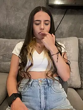 AbyThompson online show from March 2025 07:43:02 PM