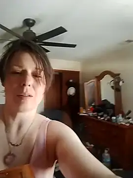 KatieBARBiE98 online show from February 2026 03:53:02 PM