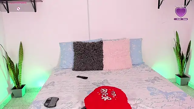 AlanaJohnson  online show from March 2025 03:31:02 PM
