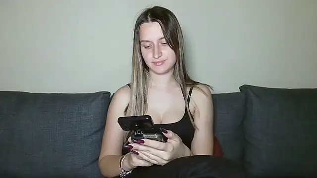 Submissive love online show from March 2025 09:48:02 PM