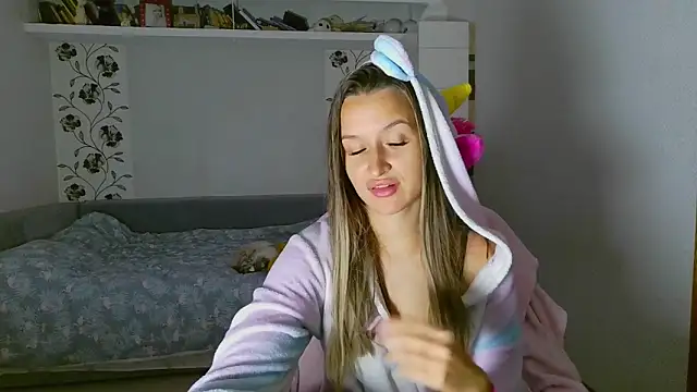 Submissive love online show from November 2025 04:40:02 PM