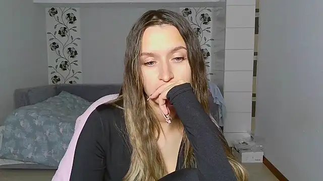 Submissive love online show from November 2025 04:40:02 PM