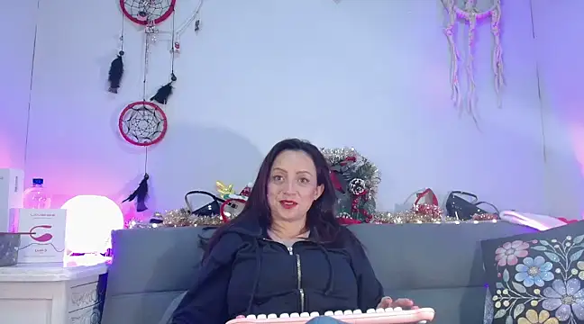 catalinamommyx online show from December 2024 01:59:02 PM