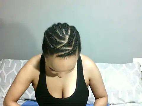 Snapshot of SmallSlut5 chatting on September 2025 04:32:02 PM SmallSlut5 online show from September 2025 04:32:02 PM