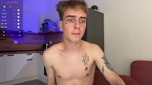 Marcus Lovrov online show from October 2025 01:23:01 PM