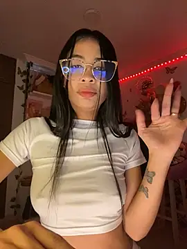 lina pink online show from February 2025 08:07:02 PM