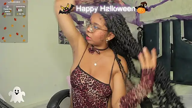 MilaHall  online show from October 2025 04:47:01 AM