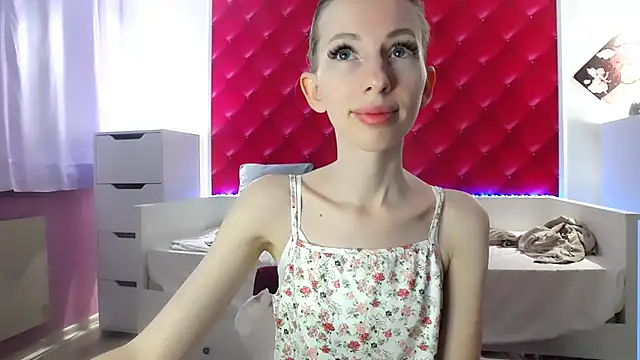 BarbieGoddess online show from December 2024 08:23:01 PM