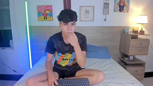 justinbiler online show from October 2025 12:47:01 PM