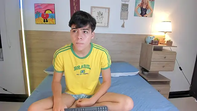 justinbiler online show from October 2025 12:50:02 PM