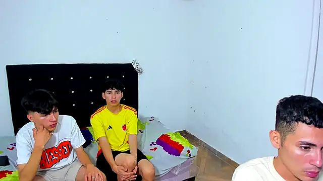 Alexander and Xiao online show from February 2025 04:09:02 AM