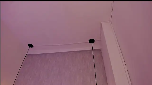 Snapshot of Roxie-Summers11 chatting on April 2026 07:42:02 PM Roxie-Summers11 online show from April 2026 07:42:02 PM