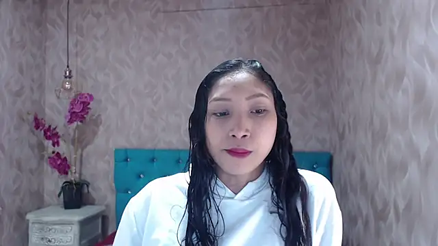 MadelineDoll online show from March 2025 01:29:01 PM