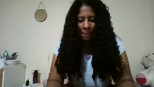 Ivon-09 online show from April 2026 01:14:01 PM