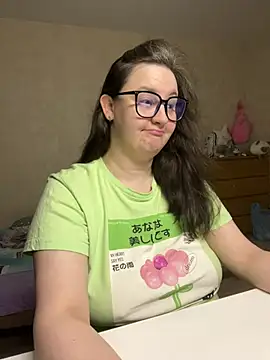 hungry1bunny online show from February 2026 05:55:01 PM