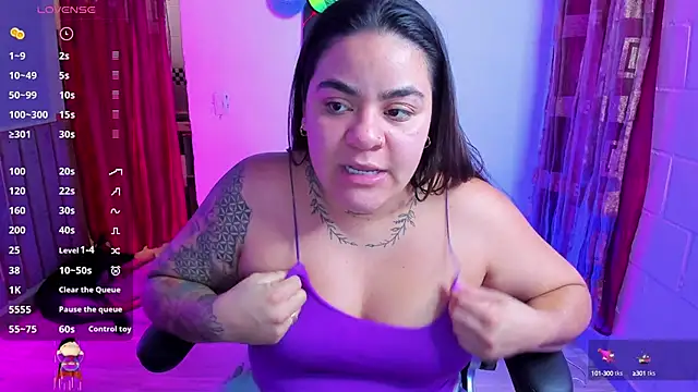 Snapshot of Sharon_hils chatting on February 2025 04:26:01 PM Sharon hils online show from February 2025 04:26:01 PM