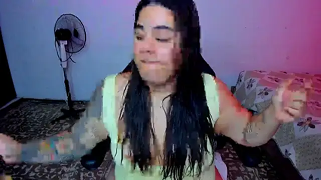 Snapshot of Sharon_hils chatting on June 2026 06:52:01 PM Sharon hils online show from June 2026 06:52:01 PM